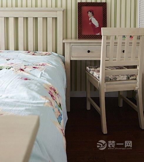 7万半包打造139平田园风三室两厅装修效果图