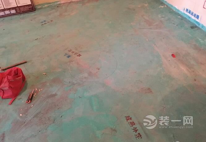 138平三室两厅装修日记（上）：铲灰和刮腻子